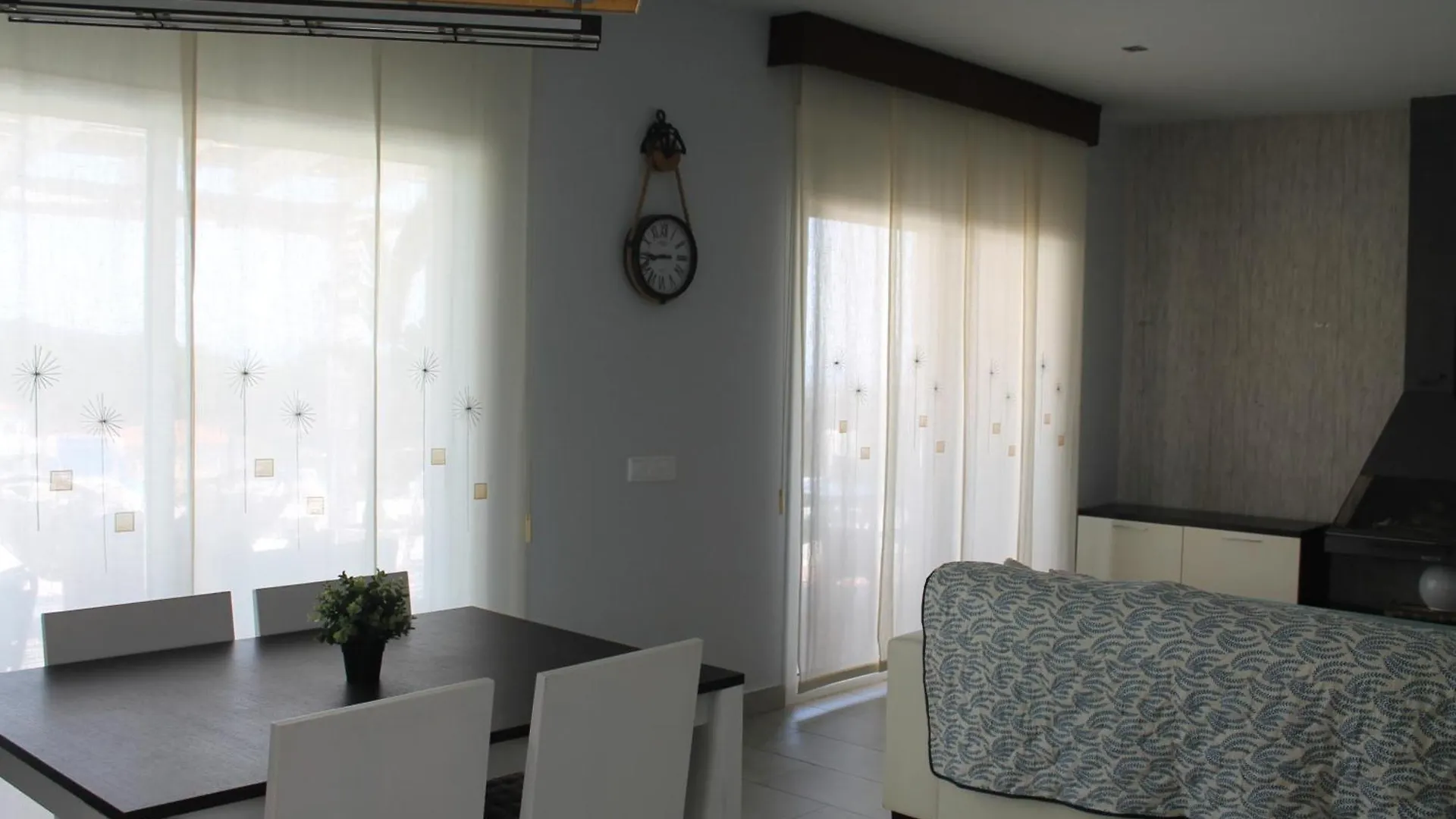 Villa Romana Con Preciosas Vistas Al Mar 滨海略雷特